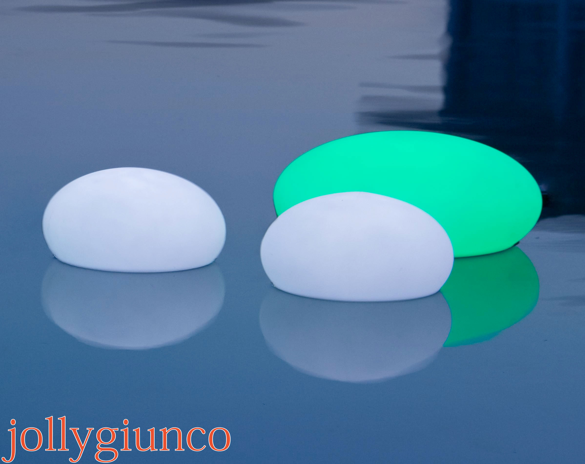 Plafoniere Led Da Giardino : Lampade led e vasi da giardino