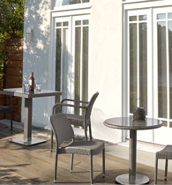 TAVOLO CON VETRO WESSEX QU 70X70