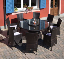 TAVOLO POLYRATTAN CON 8 POLTRONE
